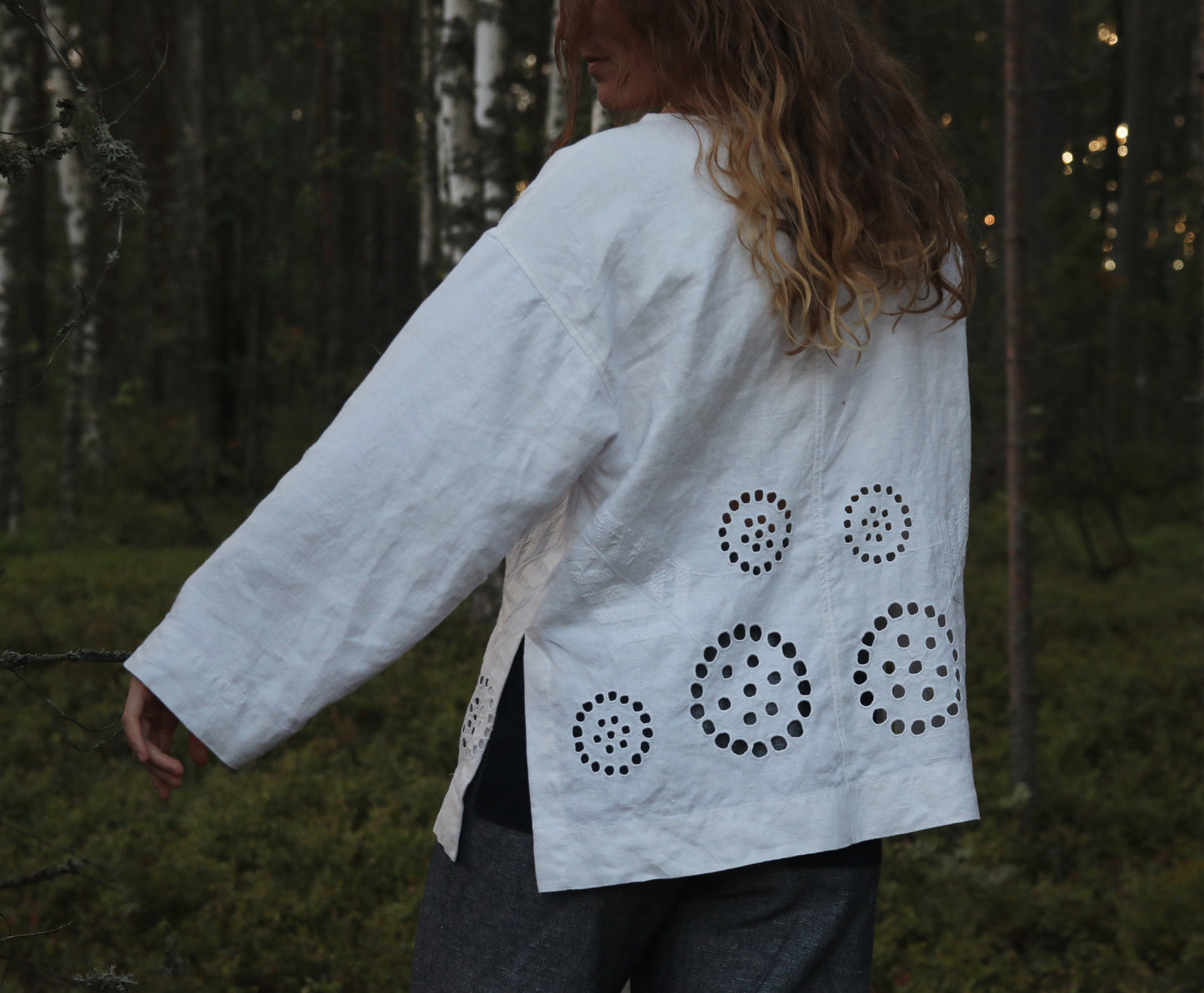White embroidered linen table cloth button-up shirt XS-M
