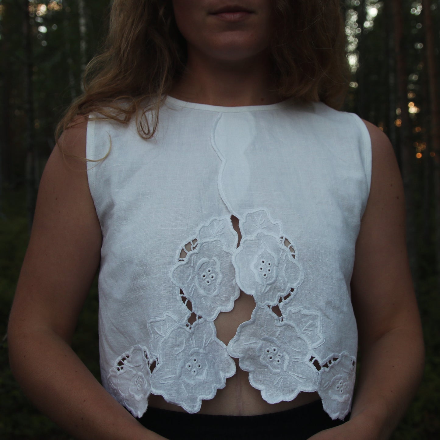 White embroidered linen tablecloth crop top S