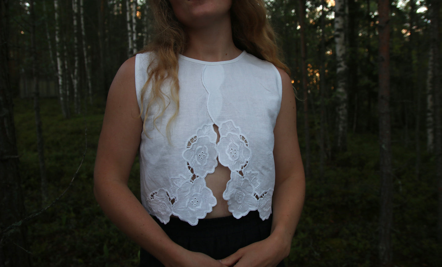 White embroidered linen tablecloth crop top S