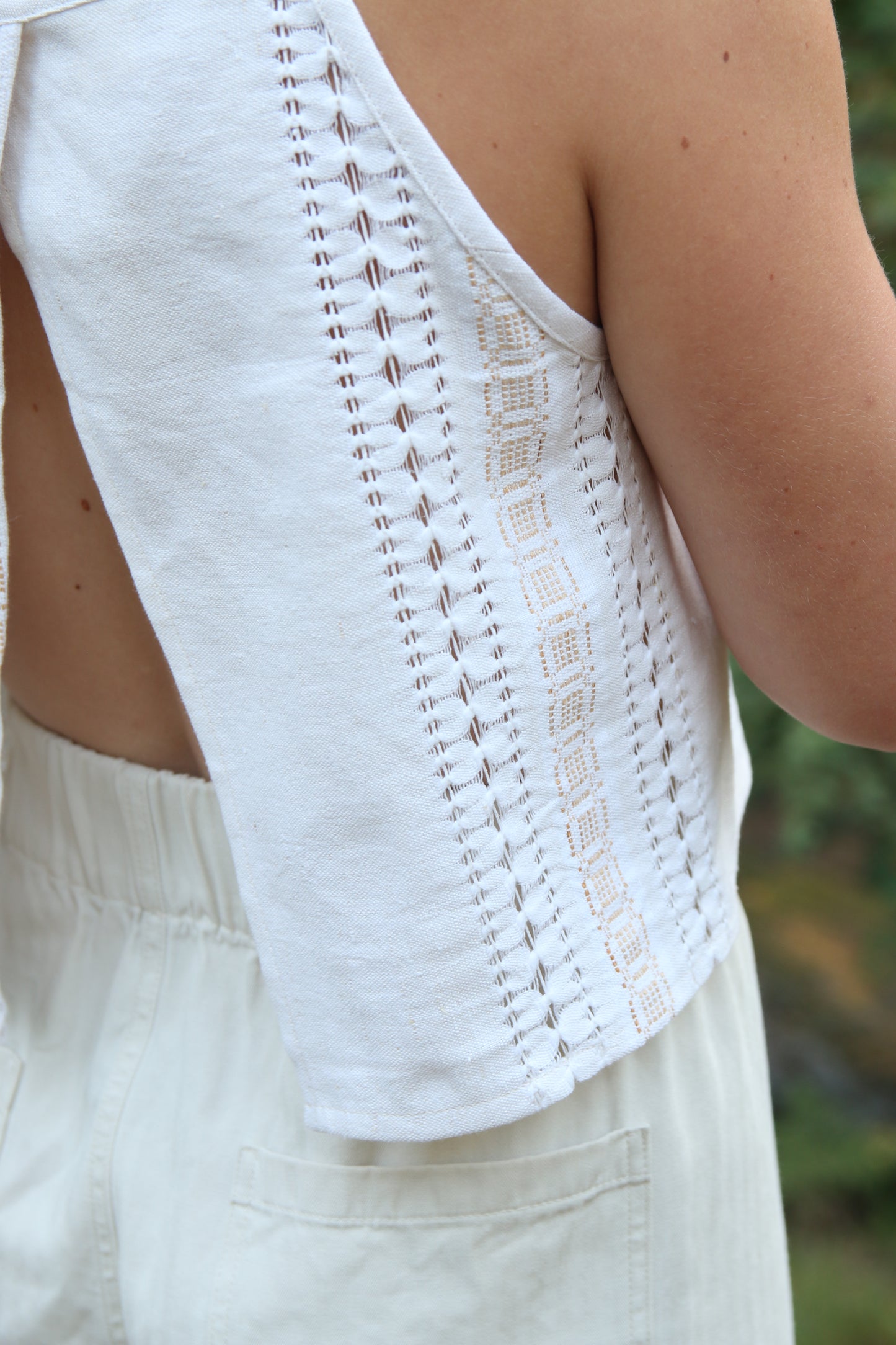 Square neck crop top with back slit - natural white tablecloth